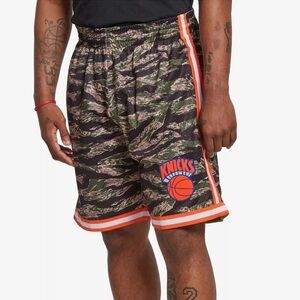 Mitchell & Ness New York Knicks 1991-92 CAMO Swingman Shorts Men’s L